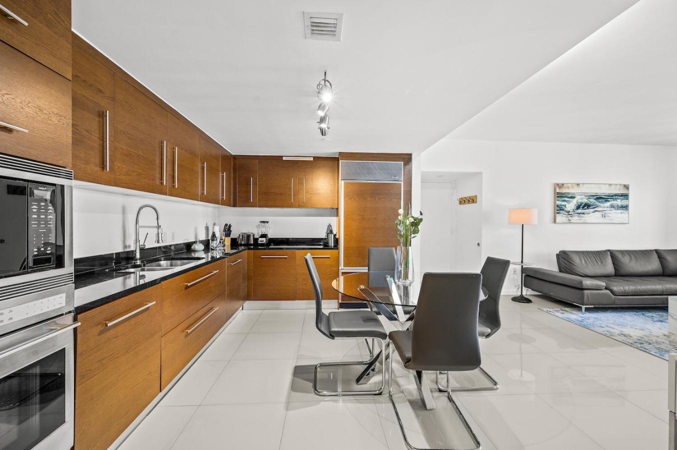 *Iconic W Icon Condo/ Pool&Waterviews*Freespa* Маями Екстериор снимка